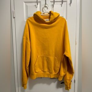 Essentials fear of god yellow sweater size medium